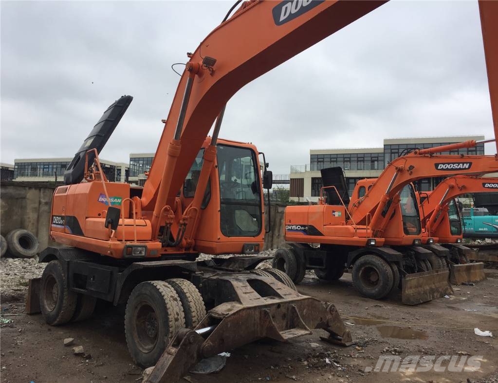 Doosan DH 210 W-7 Excavadoras de ruedas