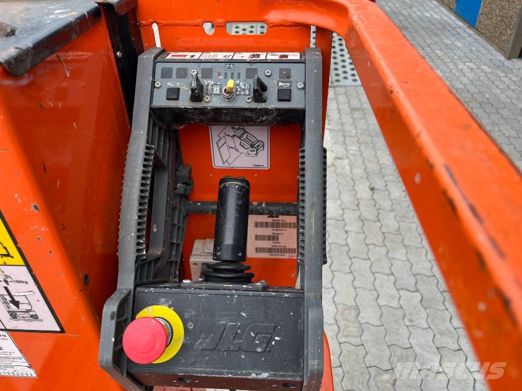 JLG 1230 ES Személyemelők