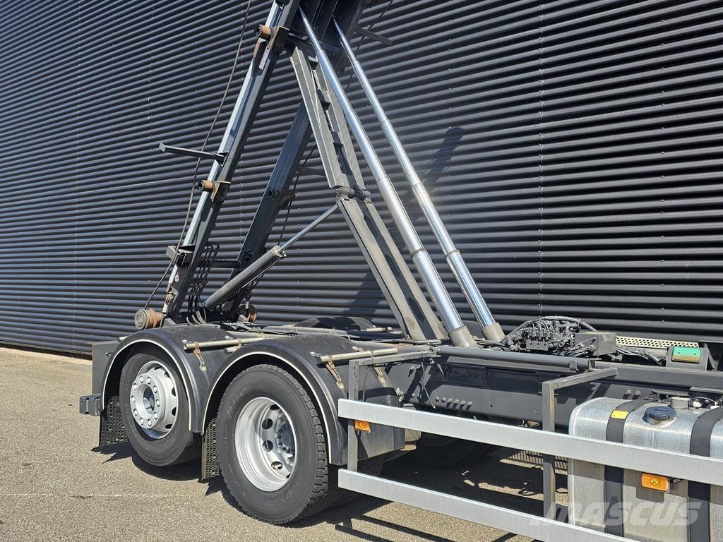 Volvo FMX 330 6x2*4 / HIAB CRANE KRAN / CONTAINER SYSTEM Camiones grúa