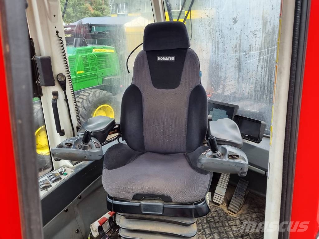 Komatsu 895 Transportadoras