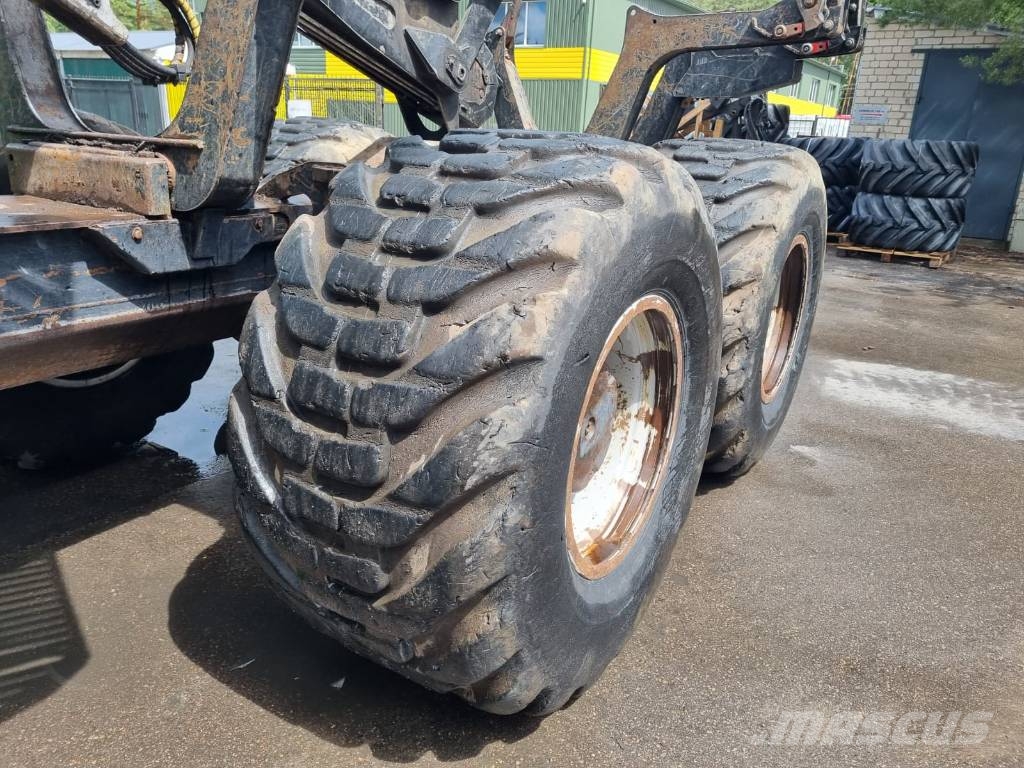 Komatsu 895 Transportadoras