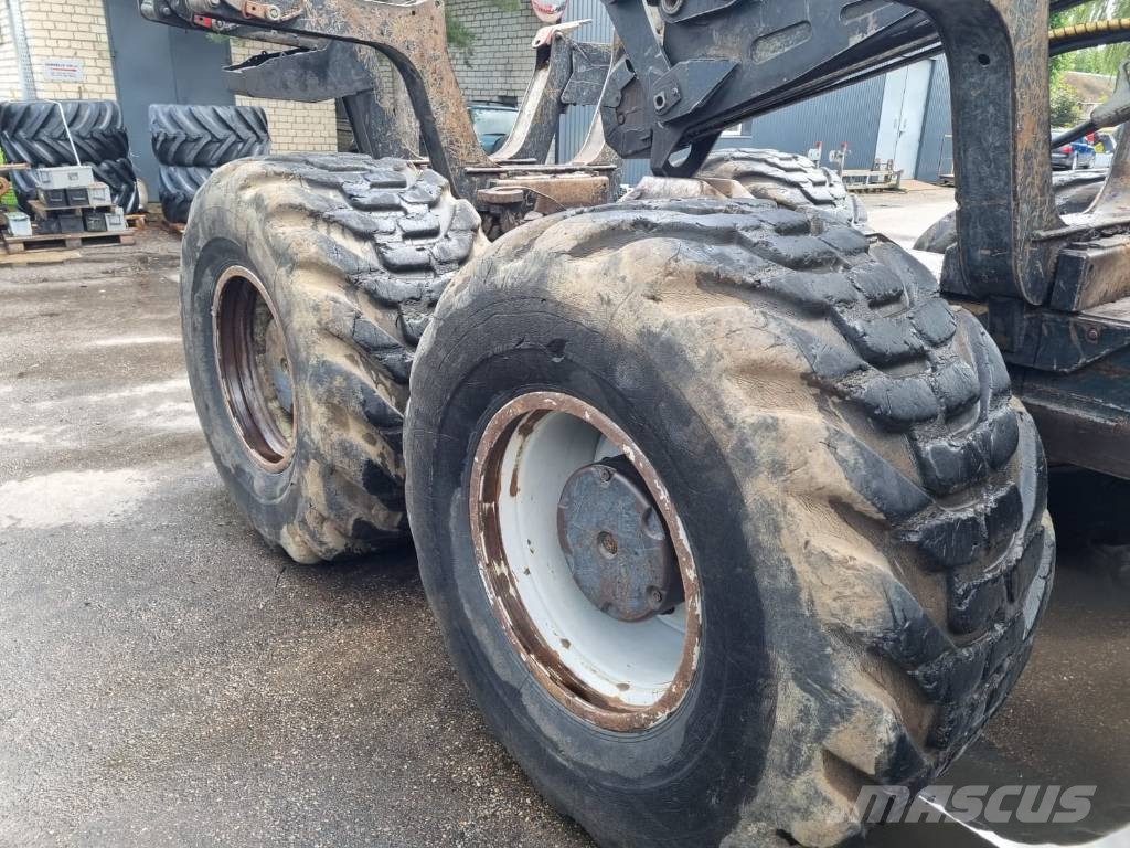 Komatsu 895 Transportadoras