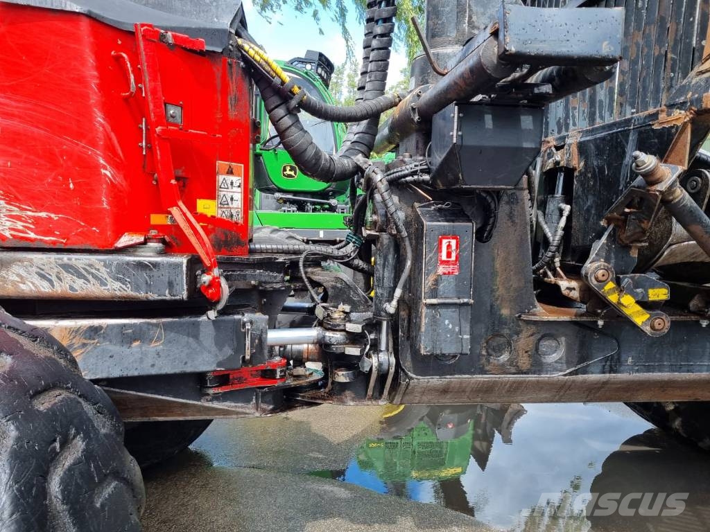 Komatsu 895 Transportadoras