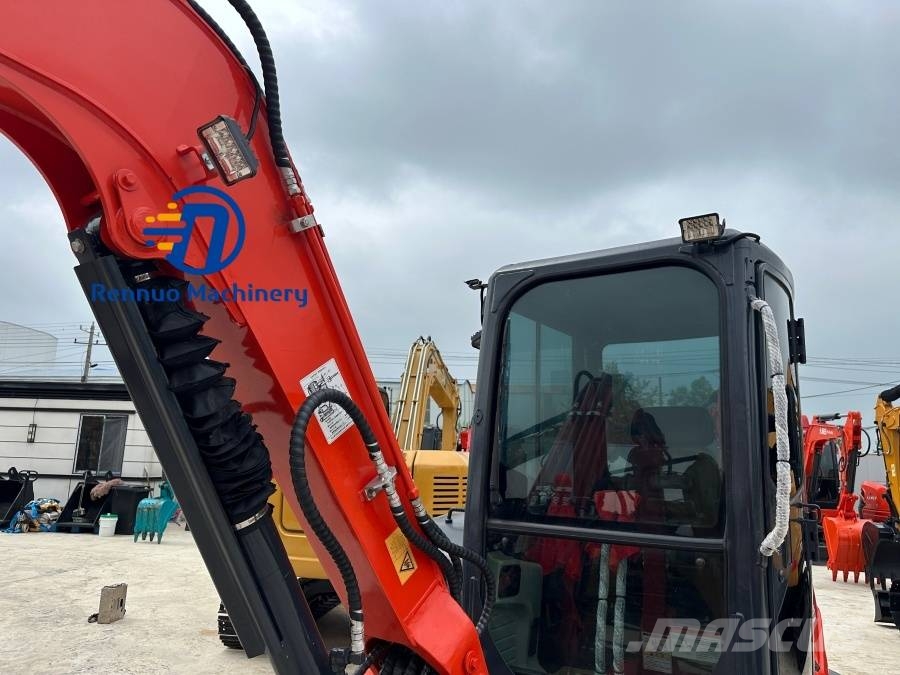 Kubota U 55 Mini kotrók < 7t
