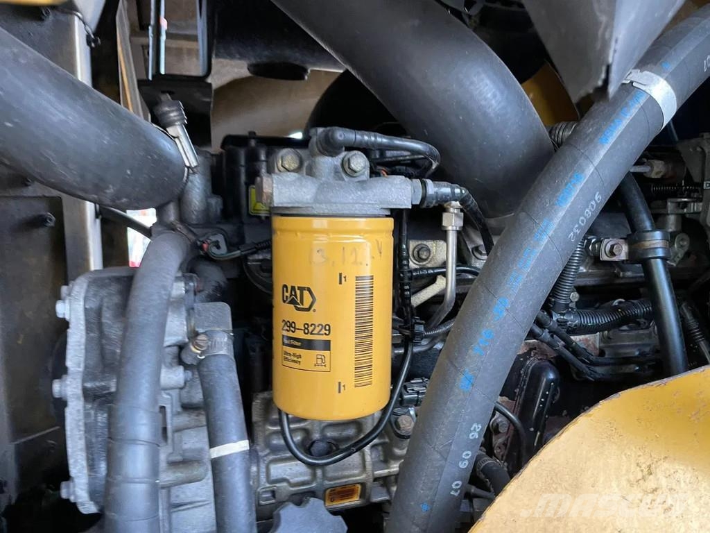 CAT 930H Wheel Loader Bucket Problem Cabin damage 轮式装载机