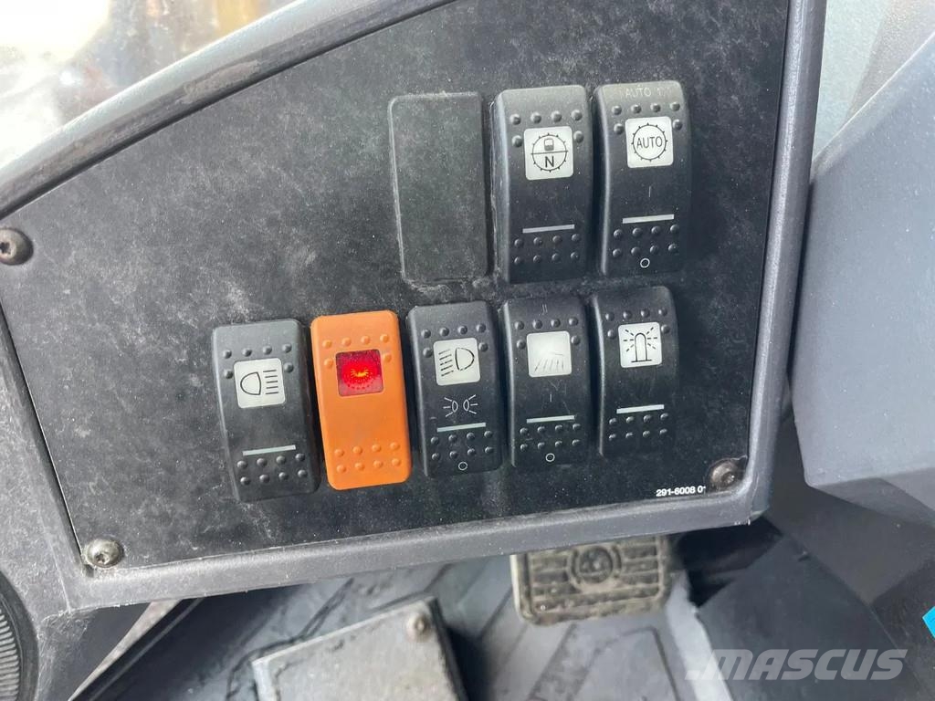 CAT 930H Wheel Loader Bucket Problem Cabin damage 轮式装载机