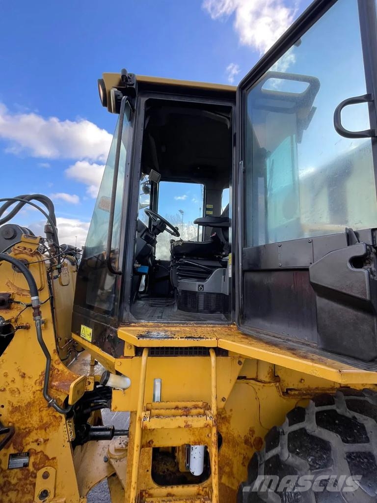 CAT 930H Wheel Loader Bucket Problem Cabin damage 轮式装载机
