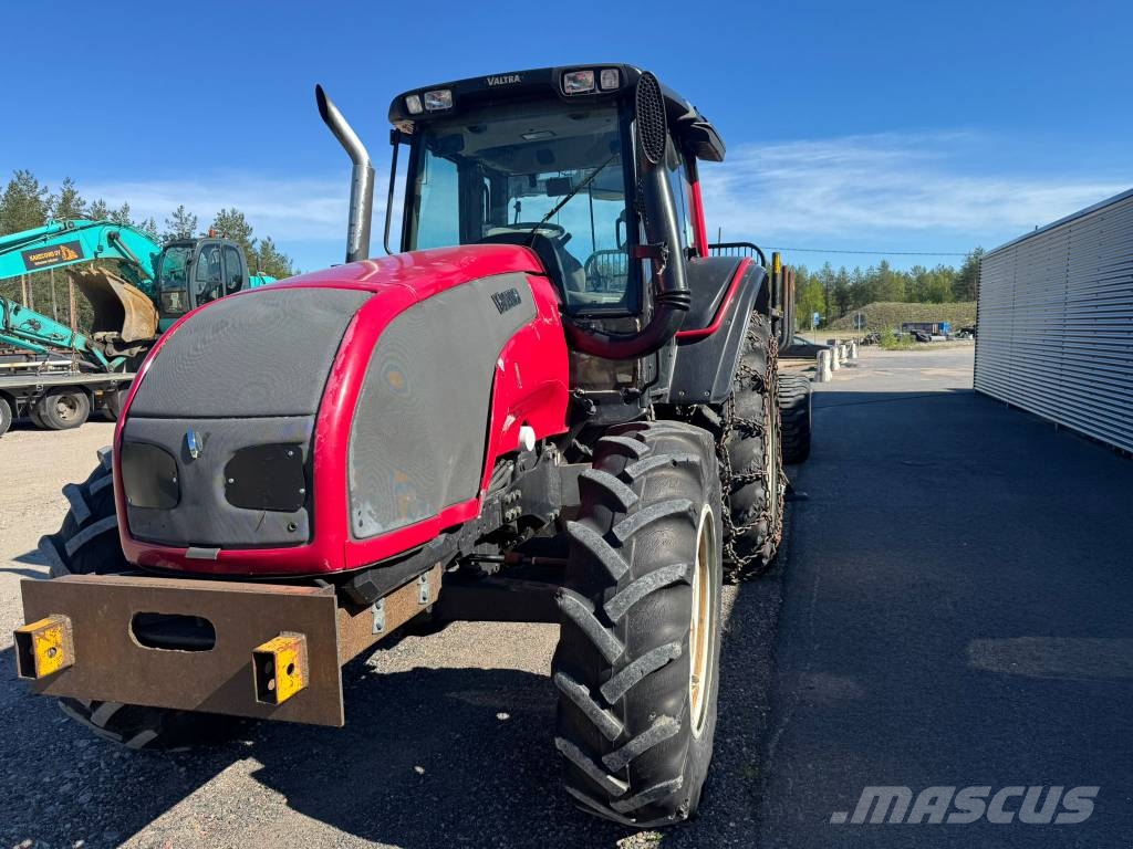 Valtra T 131 Traktorer