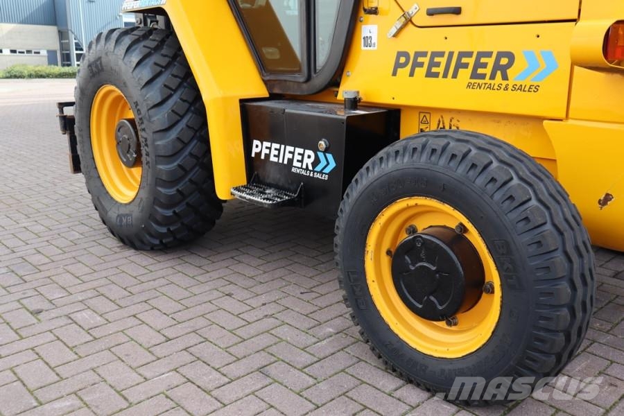 JCB 926 Diesel, 4x4 Drive, Triplex mast, 5500mm Liftin Caminhão todo-o-terreno
