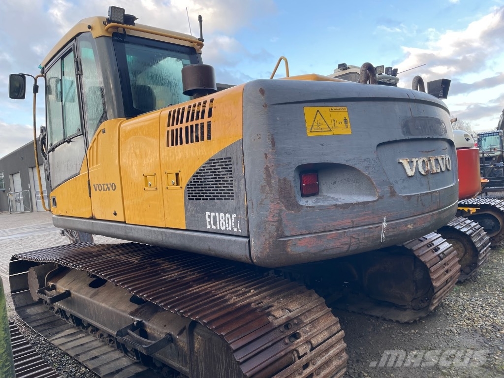 Volvo EC180C Kāpurķēžu ekskavatori