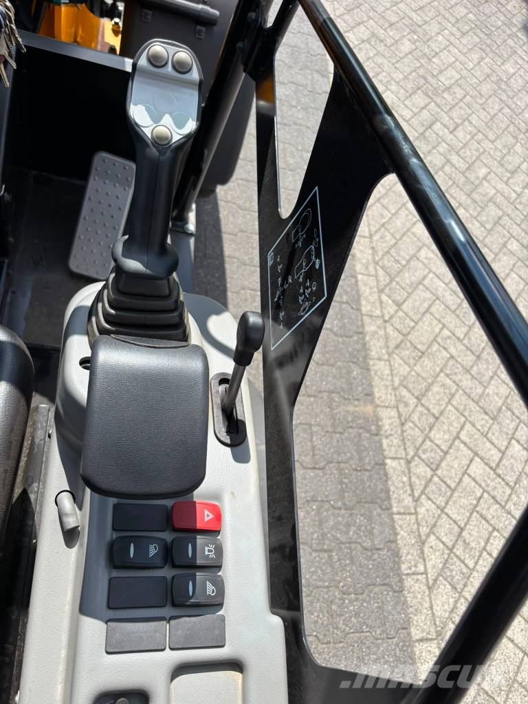 JCB 403 Smart power Minicargadoras