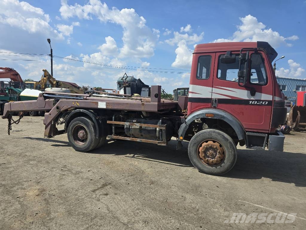 Mercedes-Benz 1820 Containerwagen