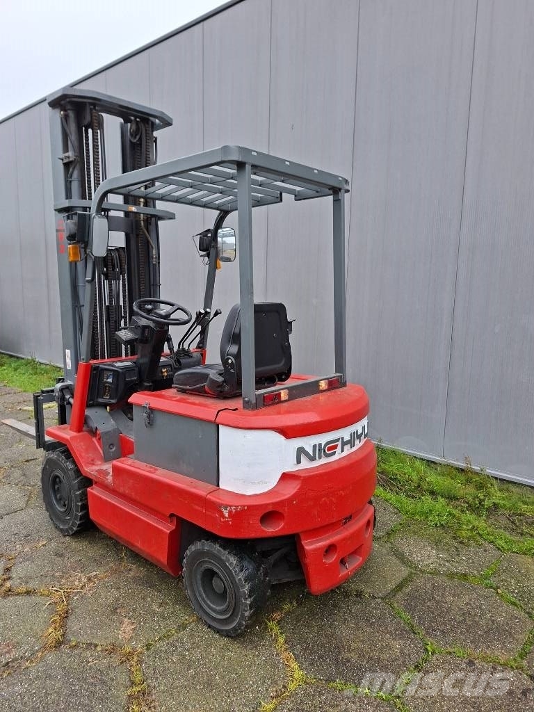 Nichiyu FB-20 Elektrikli forkliftler