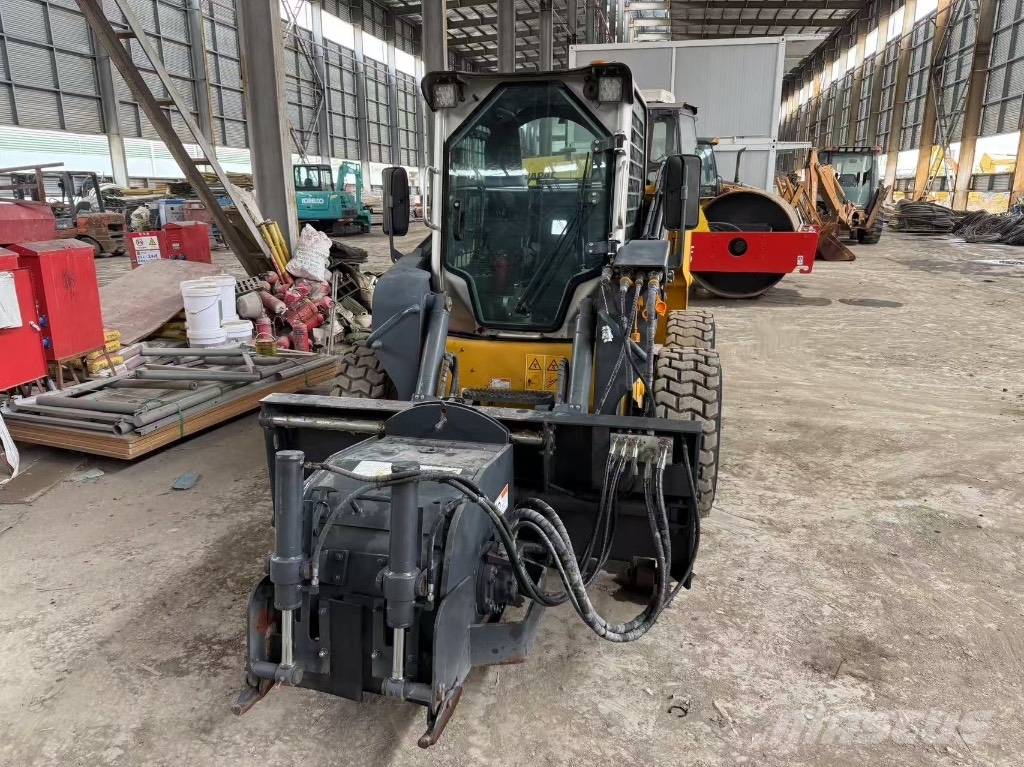 LiuGong 385 B Skid steer loderler