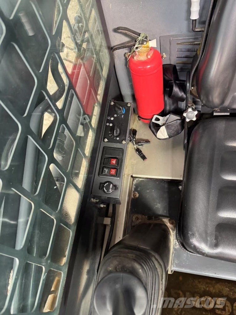 LiuGong 385 B Skid steer loderler