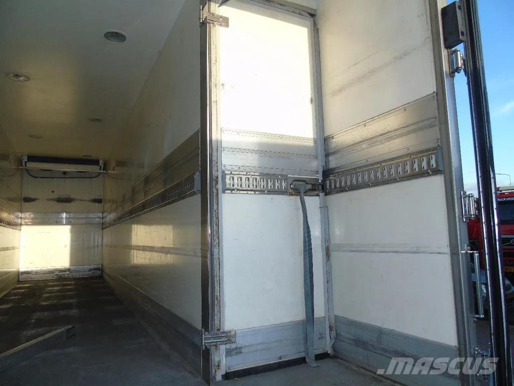 Scania P230 + carrier supra 950 + euro 5 + lift Φορτηγά Ψυγεία