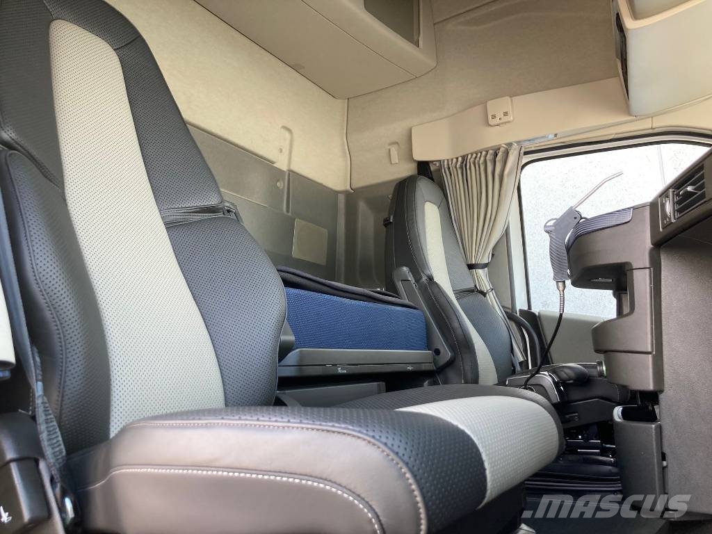 Volvo FH 540 Flisbil Camiones volquete para virutas de madera