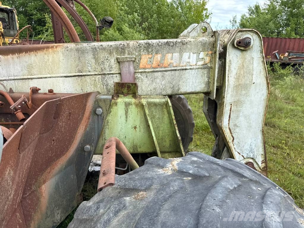 CLAAS 512 مناولات متداخلة