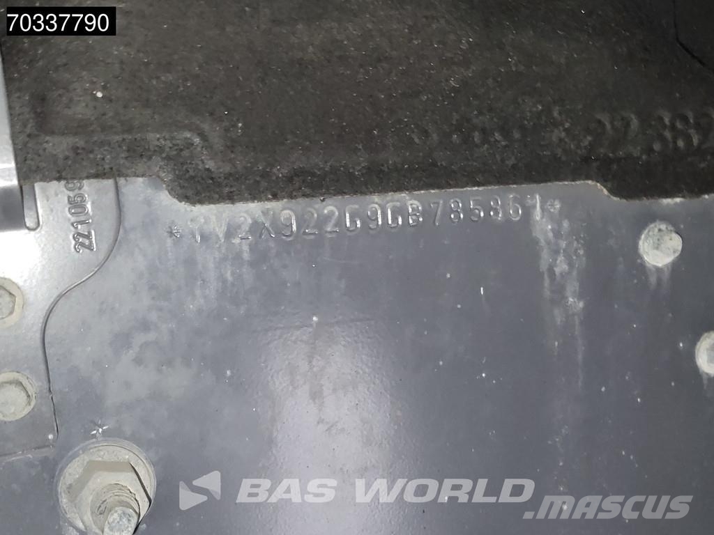 Volvo FMX 370 FMX 8X4 NL-truck 10m3 Mixer Full Steel Aut Betonvedēji