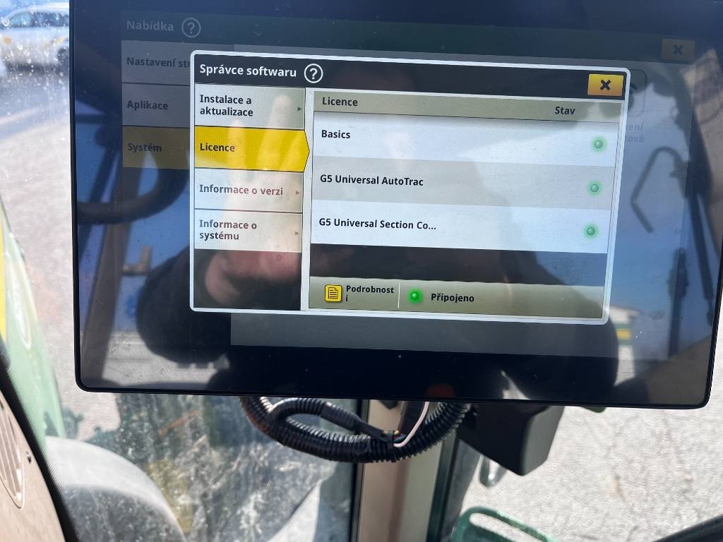 John Deere 6M 220 Tractors