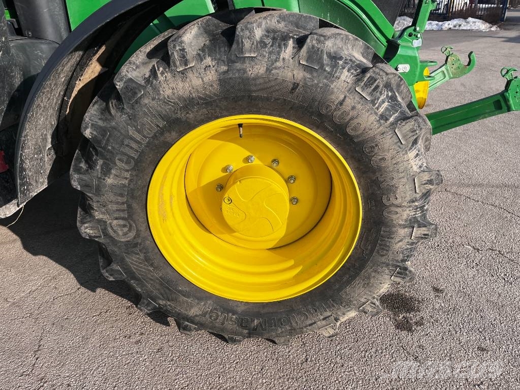 John Deere 6M 220 Tractors