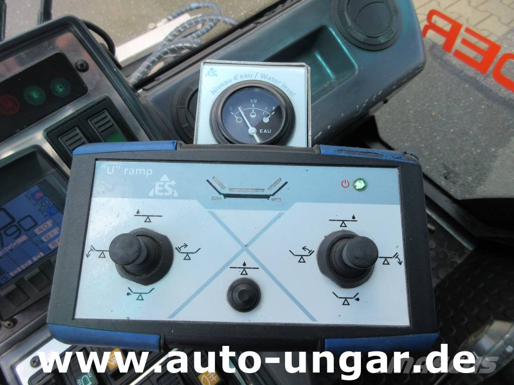Holder Rasco Muvo Cristal CH 3000 BP Schwemmfahrzeug 4x4x Industrijski visokotlačni čistilci