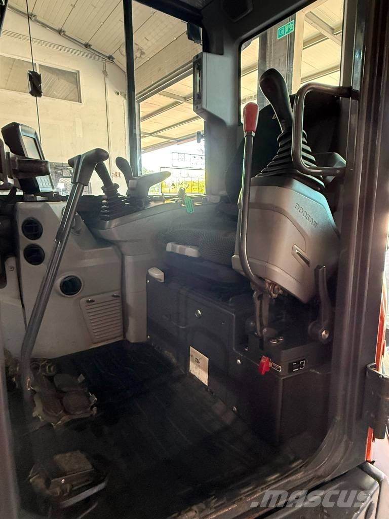 Develon DX 35 Z, Power-tilt, Air aconditioning Minigraafmachines < 7t