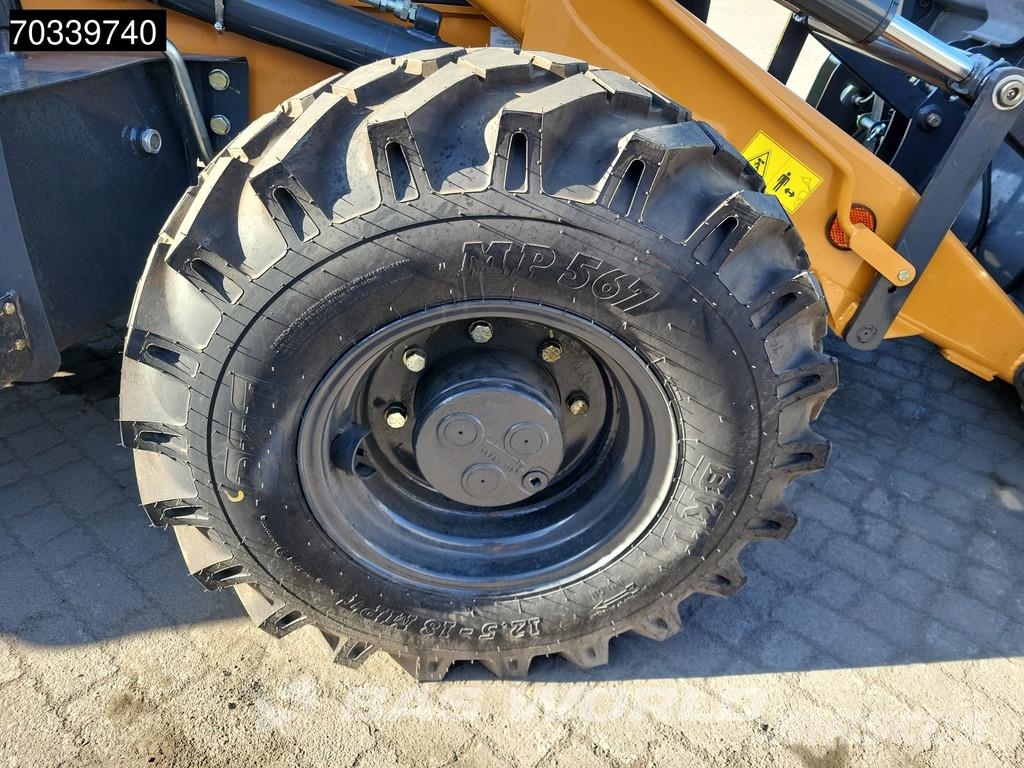 CASE 570SV 4WD - A/C - 4-1 Bucket - Telestick - HP Ekskavatori-iekrāvēji
