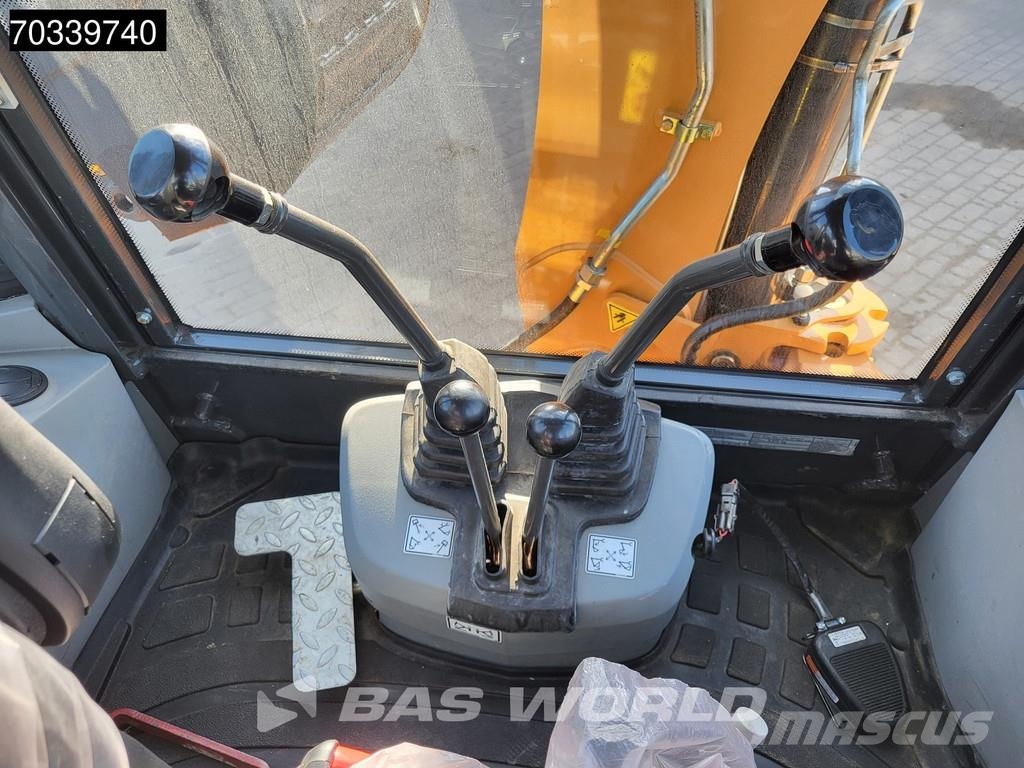 CASE 570SV 4WD - A/C - 4-1 Bucket - Telestick - HP Ekskavatori-iekrāvēji