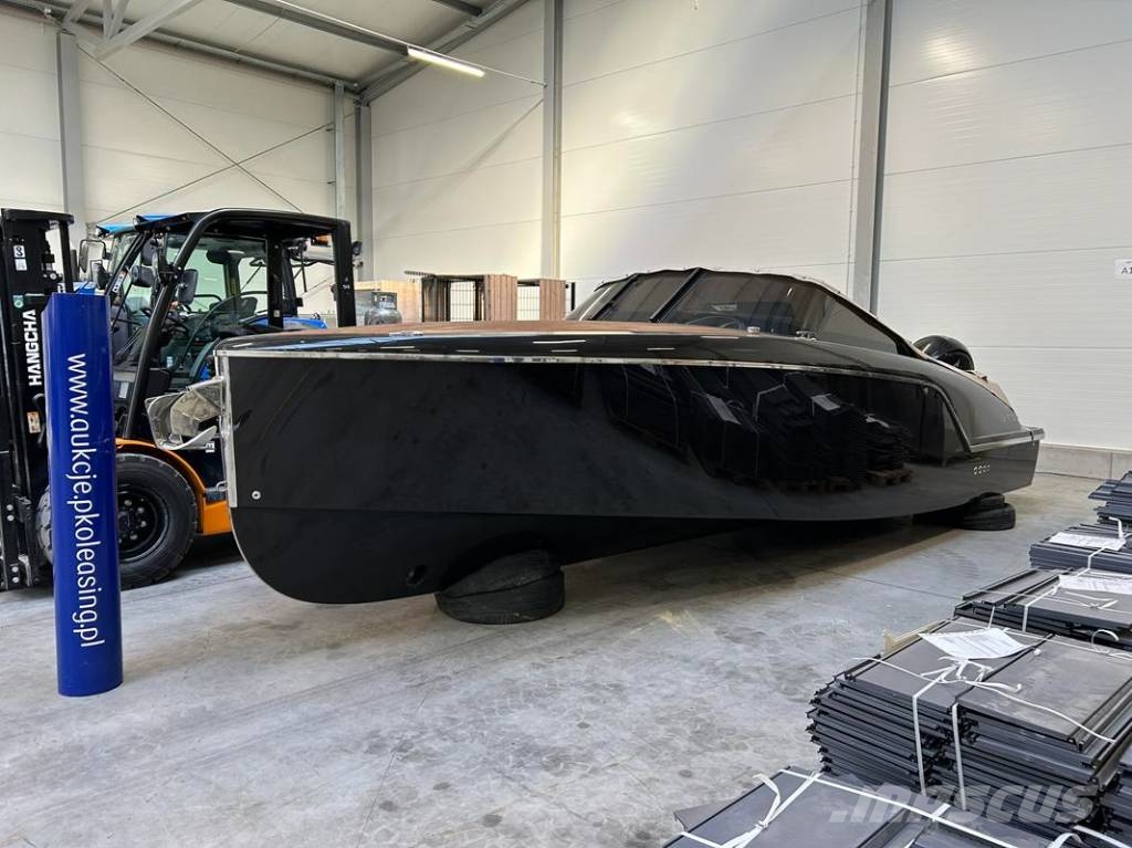 Łódź motorowa VTS FLYING SHARK 7.7 Doprava – ostatní
