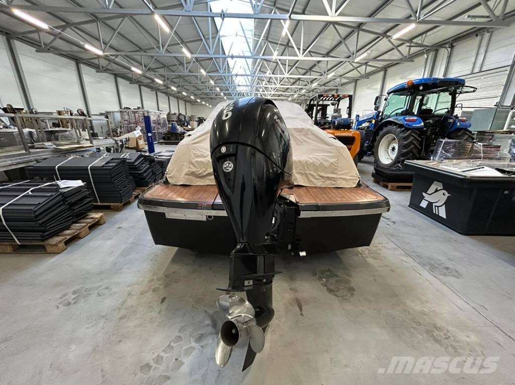 Łódź motorowa VTS FLYING SHARK 7.7 Doprava – ostatní