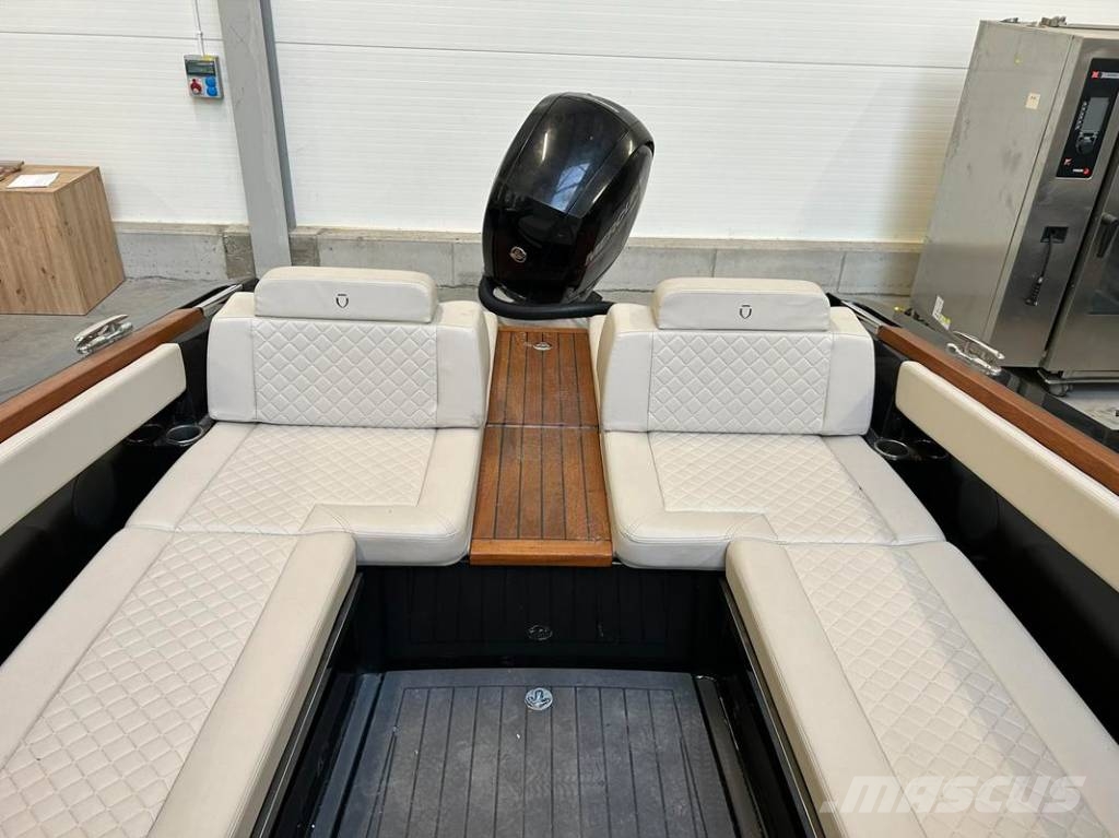 Łódź motorowa VTS FLYING SHARK 7.7 Doprava – ostatní