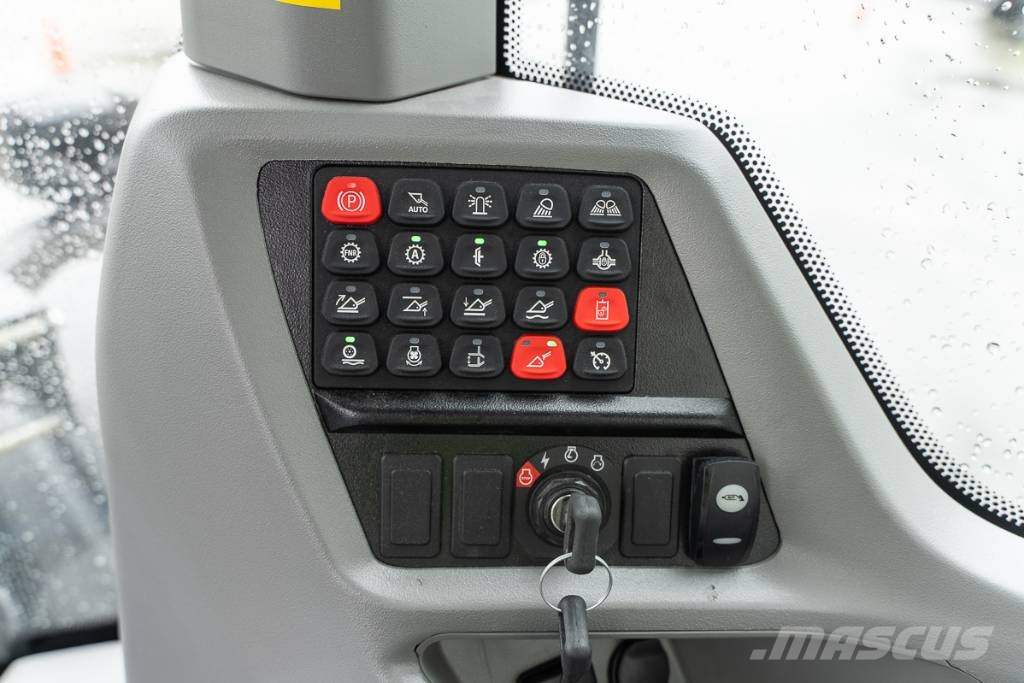 CASE 721 G+ X-Agri لوادر بعجل