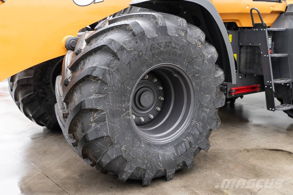 CASE 721 G+ X-Agri لوادر بعجل