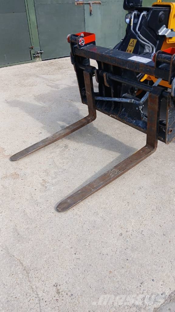 JCB 525-60 Teleskoplæssere