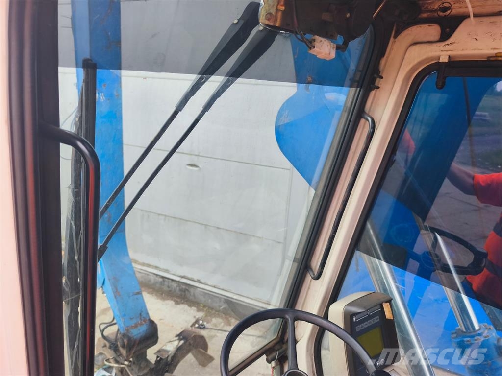 Liebherr A 914 LITRONIC 4X4 Maszyny budowlane - Inne