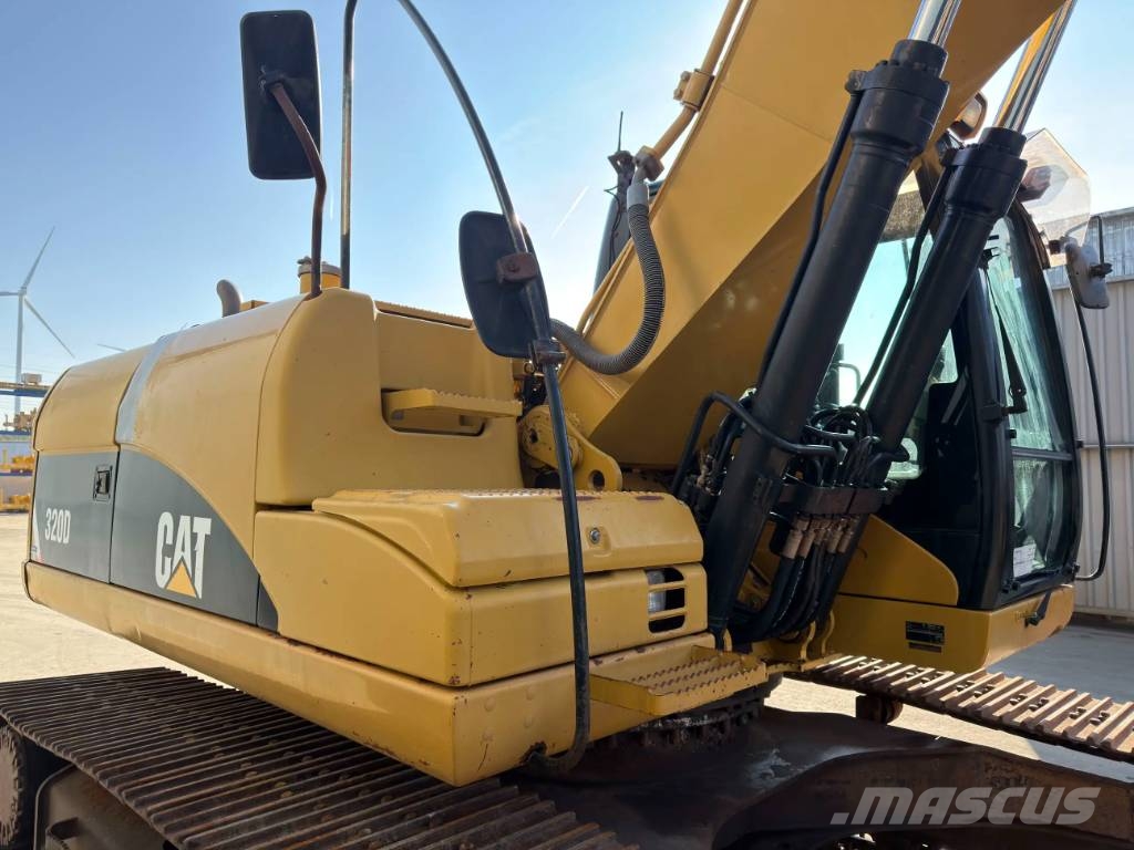 CAT 320D L Rupsgraafmachines