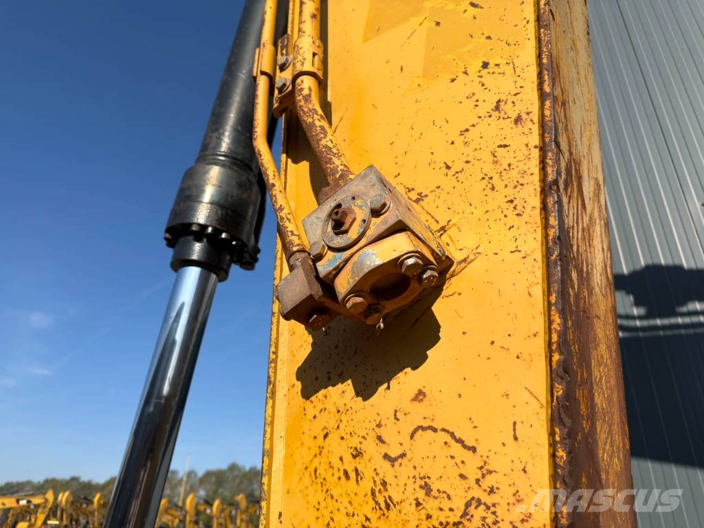 CAT 320D L Rupsgraafmachines