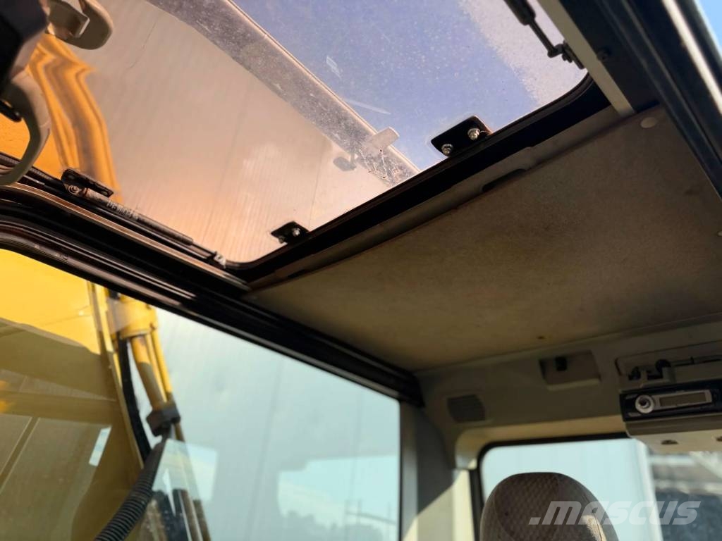 CAT 320D L Rupsgraafmachines