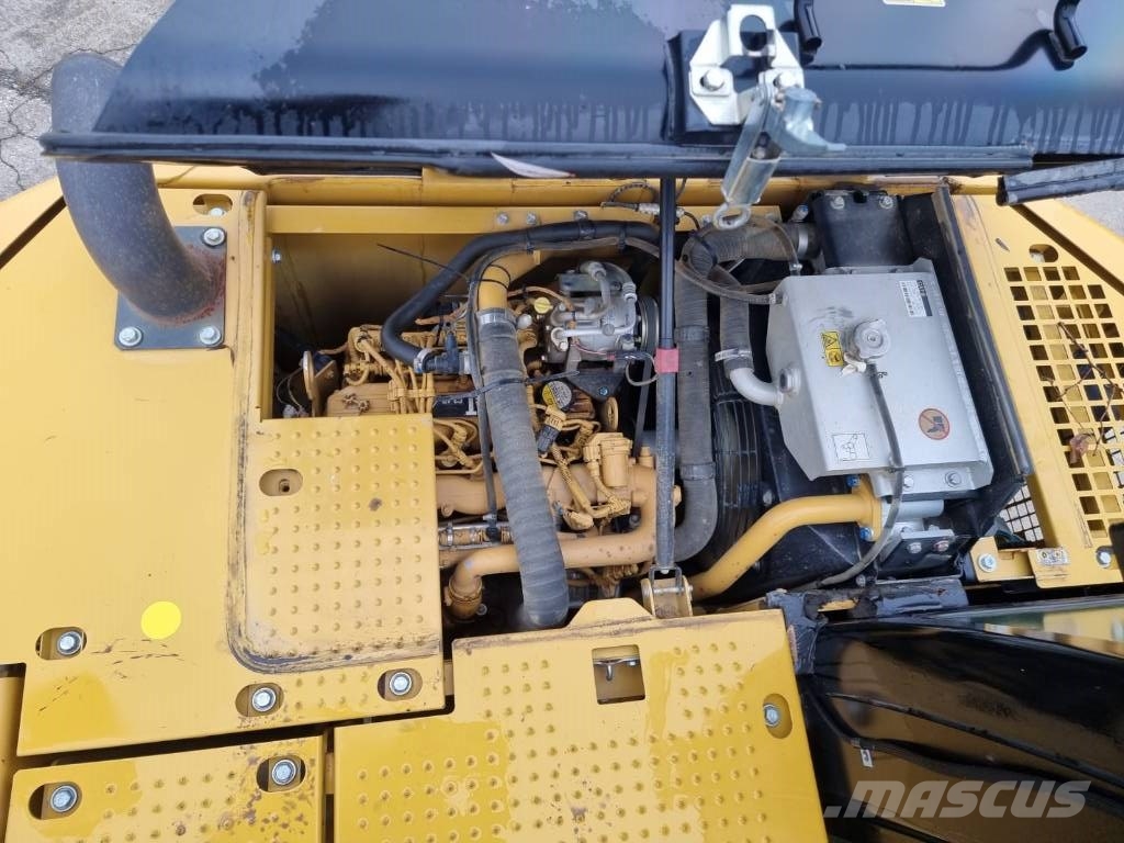 CAT 311 FLCR Rupsgraafmachines
