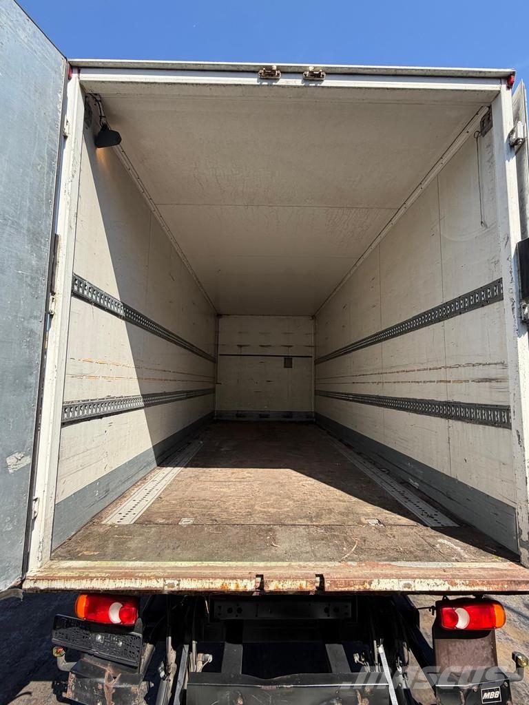 DAF LF 45 .180 - Closed Box - Manual Gearbox - Full St Dobozos teherautók