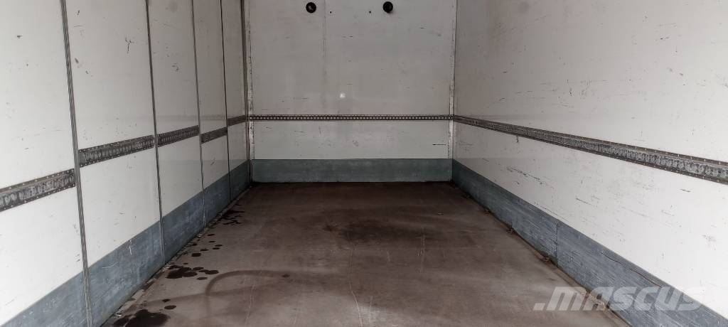 Volvo FL 250 kokosivuaukeava Camiones con caja de remolque