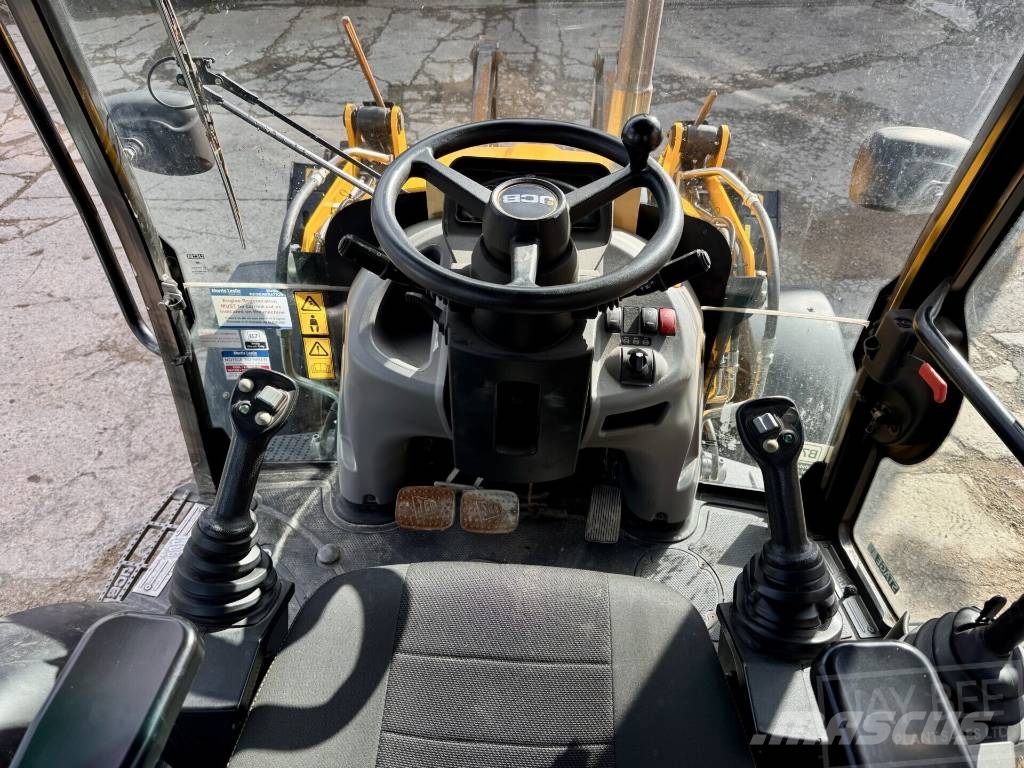 JCB 3CX Sitemaster Plus Backhoe loaders