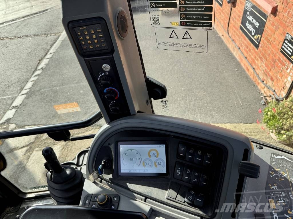 JCB 3CX Sitemaster Plus Backhoe loaders