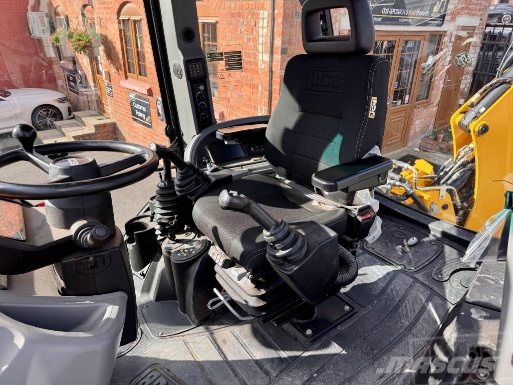 JCB 3CX Sitemaster Plus Backhoe loaders