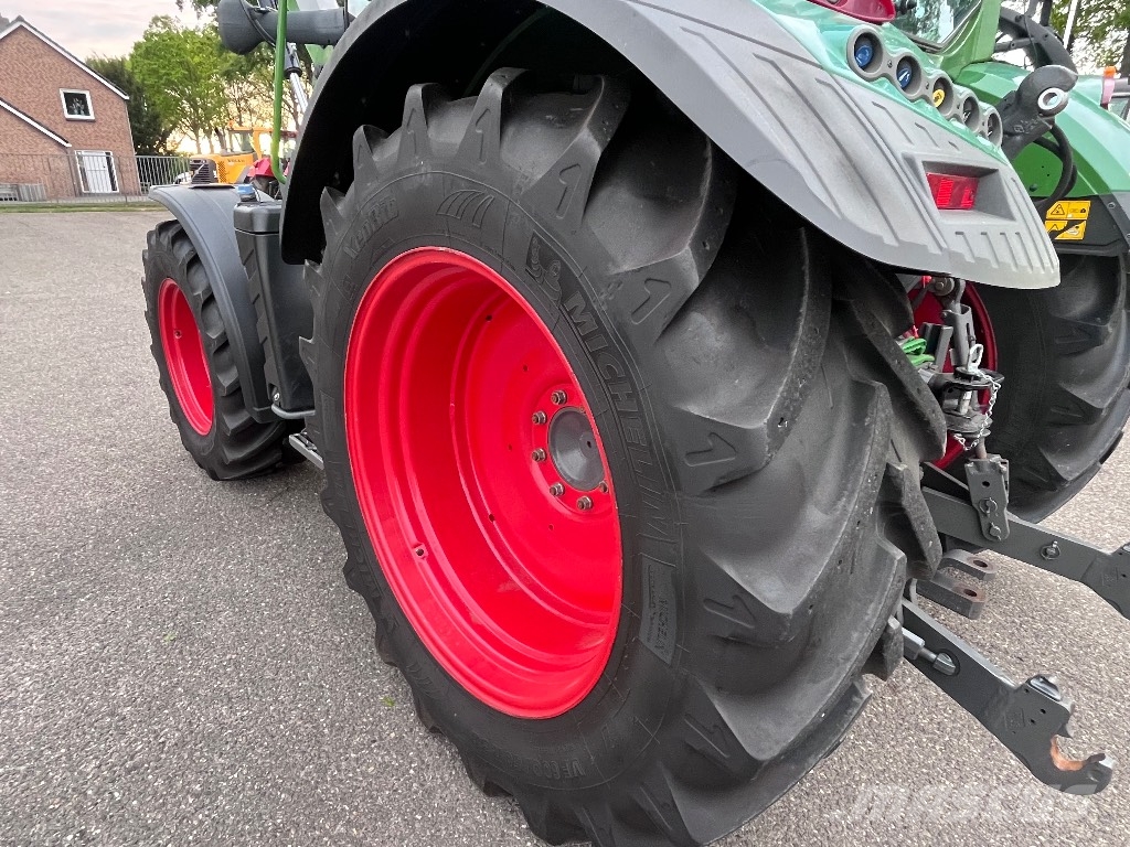Fendt 313 S4 Profi Traktory