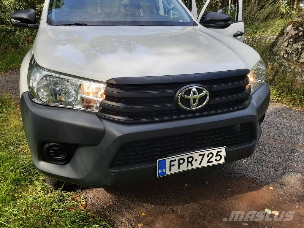 Toyota Hilux Furgonetas caja abierta