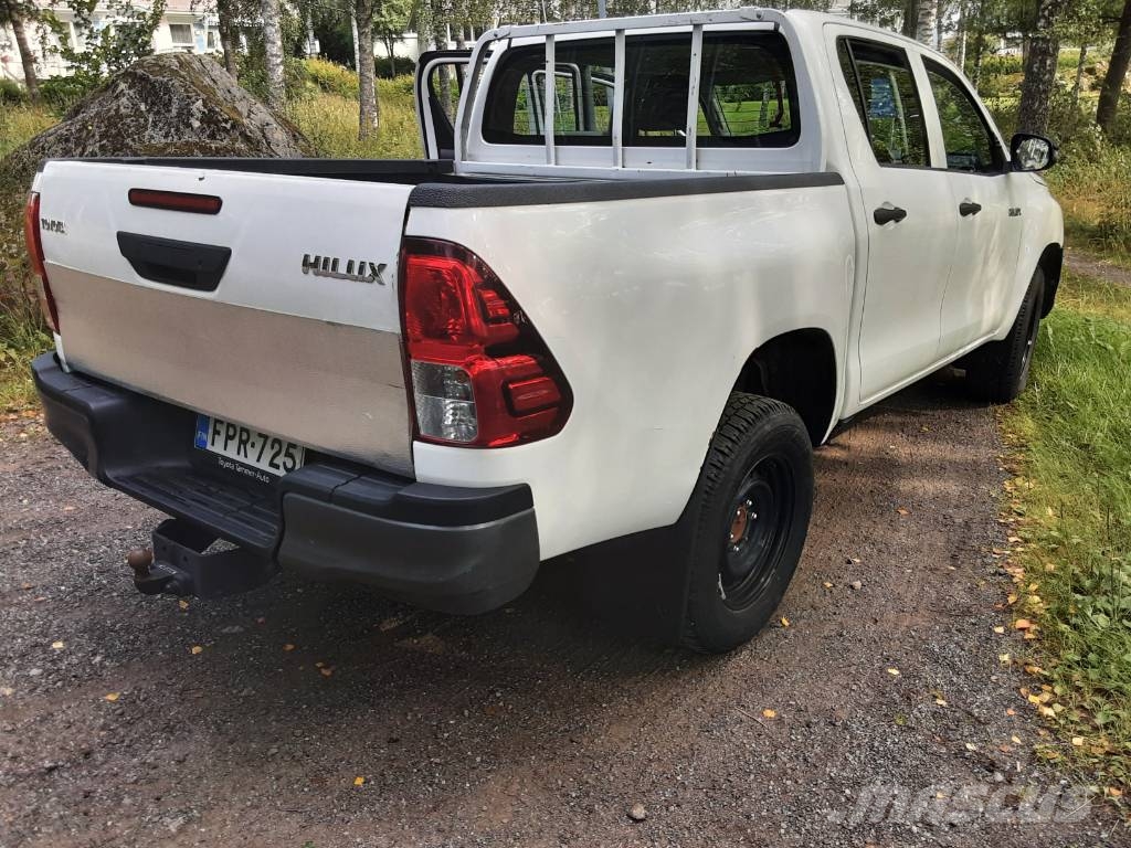 Toyota Hilux Furgonetas caja abierta