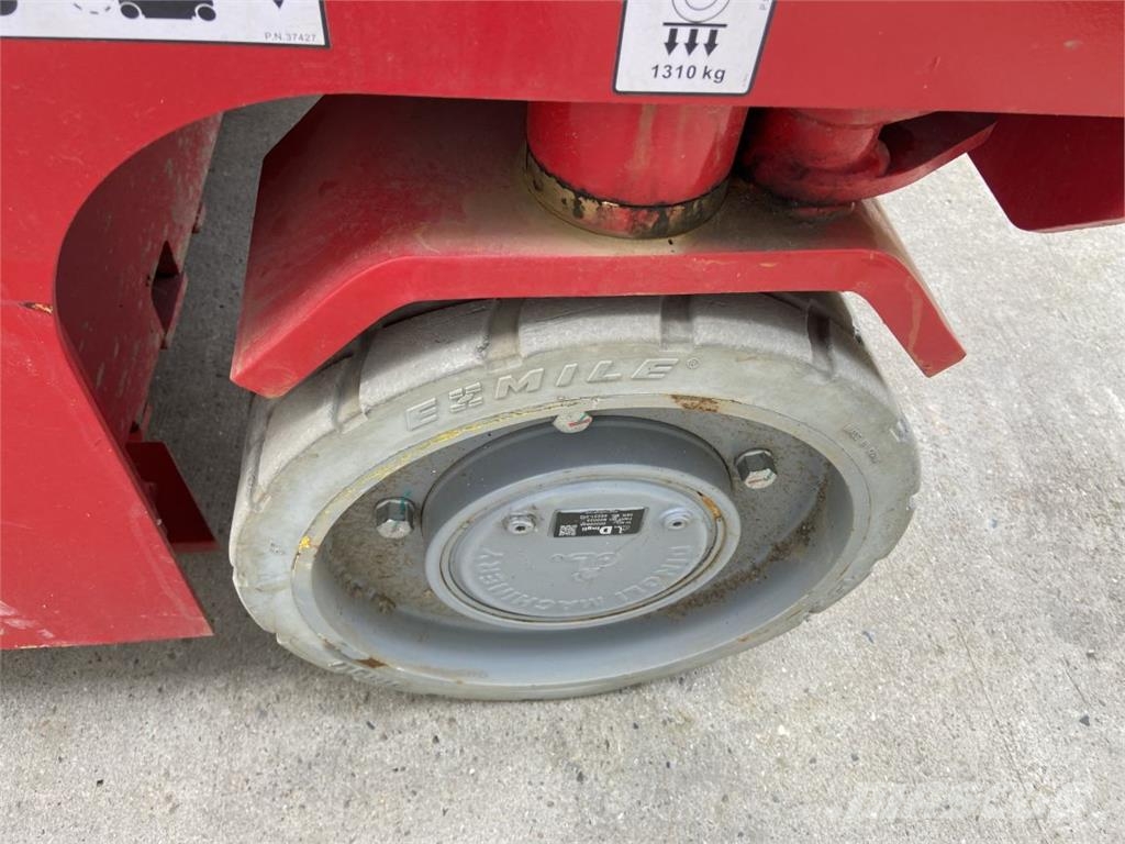 Magni ES1212AC (6444) Šķerveida pacēlāji