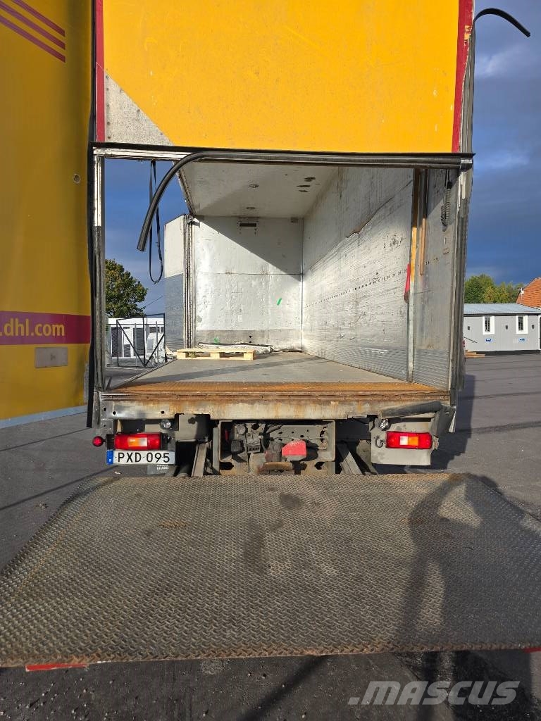 Volvo FM 370 Tovornjaki zabojniki